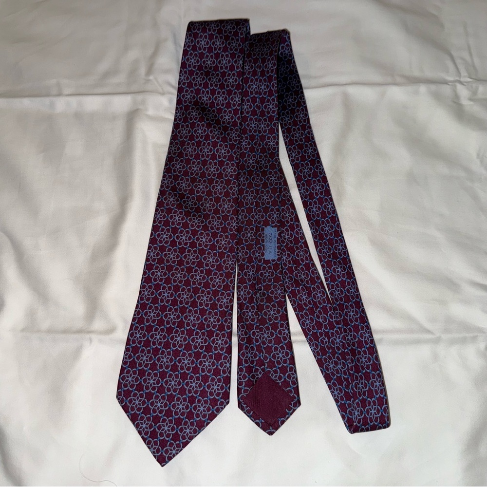 Hermes men’s 100% silk tie